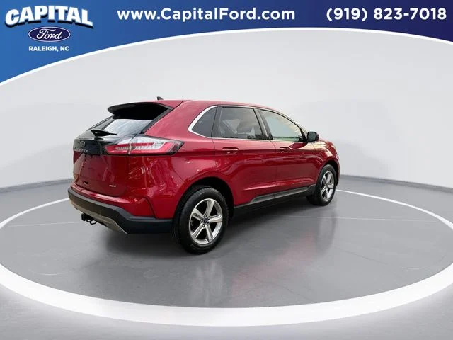 Used 2022 Red Ford SEL image 8