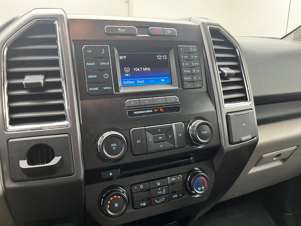 Used 2015  Ford XLT image 24