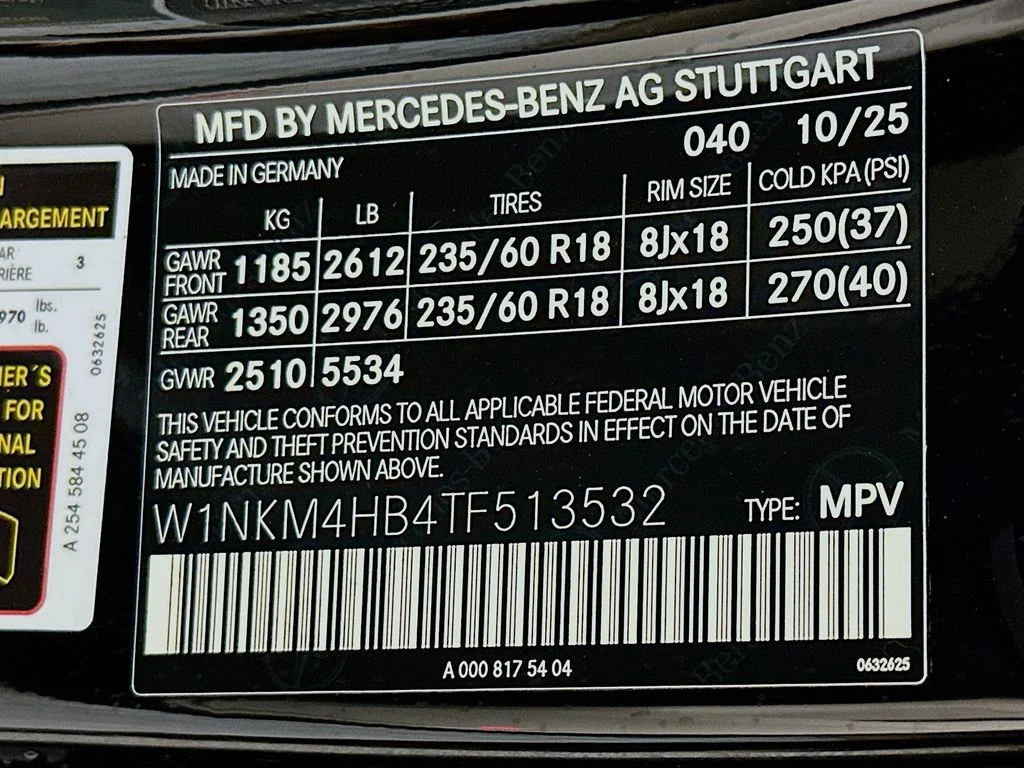 Used 2026 Black Mercedes-Benz GLC 300 image 32