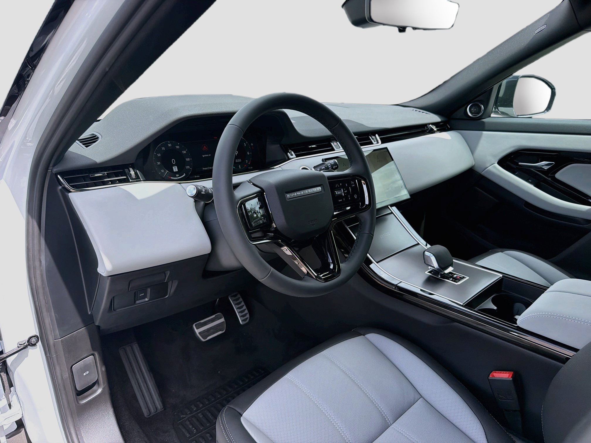 New 2026 Ostuni Pearl White Land Rover Hoxton Edition image 25