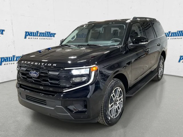 2026 Ford Expedition Active 4x4's photo
