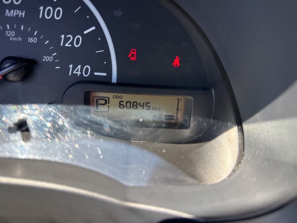 Used 2019 Gray Nissan 1.6 S Plus image 8