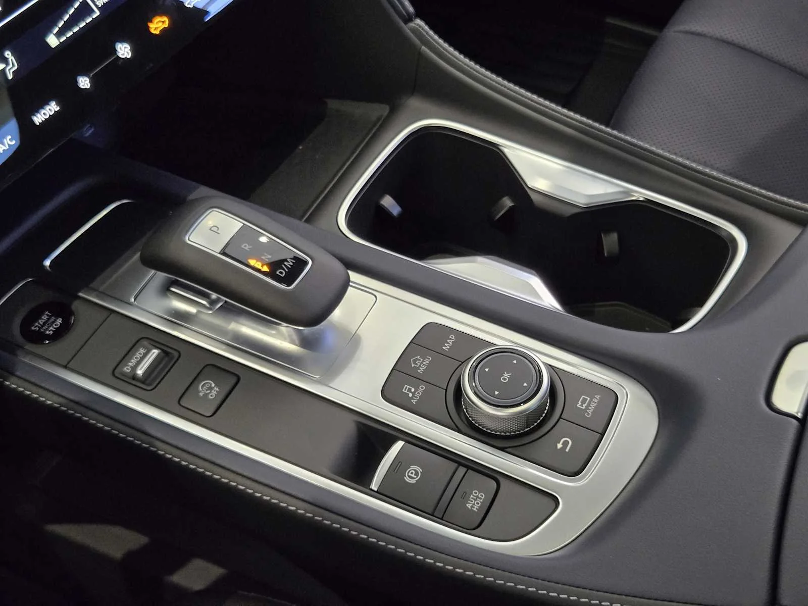 New 2026 2T GRPT SHDW INFINITI Sport AWD image 14