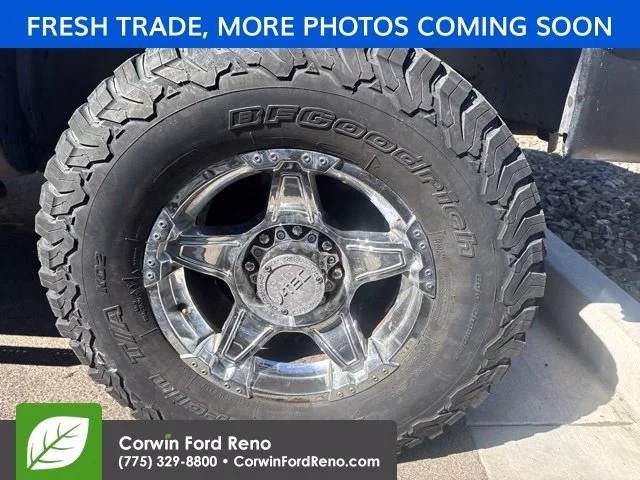 Used 2006 Silver Dodge SLT image 18