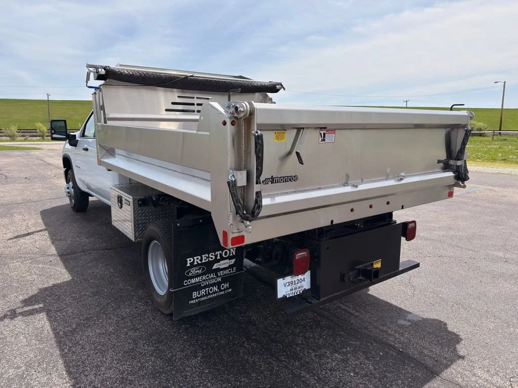 New 2025 Summit White Chevrolet Work Truck image 9