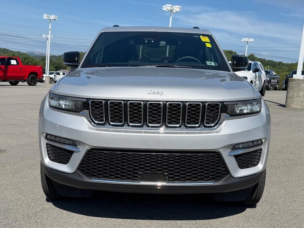 Used 2024 Silver Zynith Jeep Limited image 8