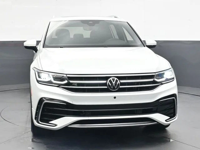 Used 2023 White Volkswagen 2.0T SEL R-Line image 10