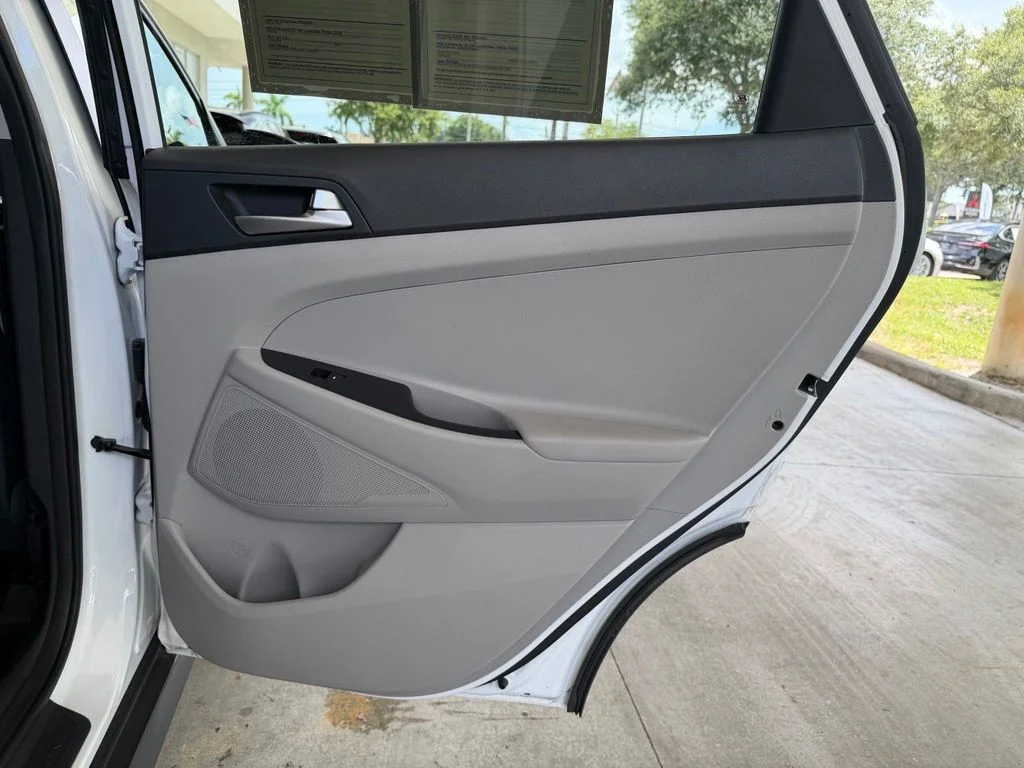 Used 2019 White Hyundai Value image 29