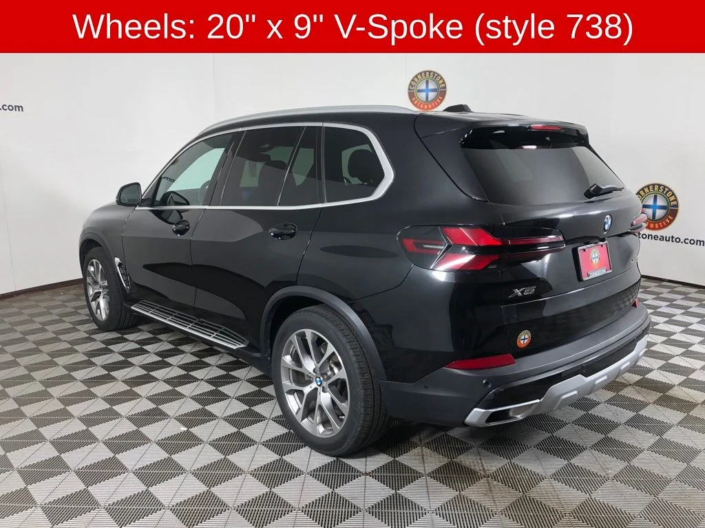 Used 2026 Black BMW xDrive40i image 19