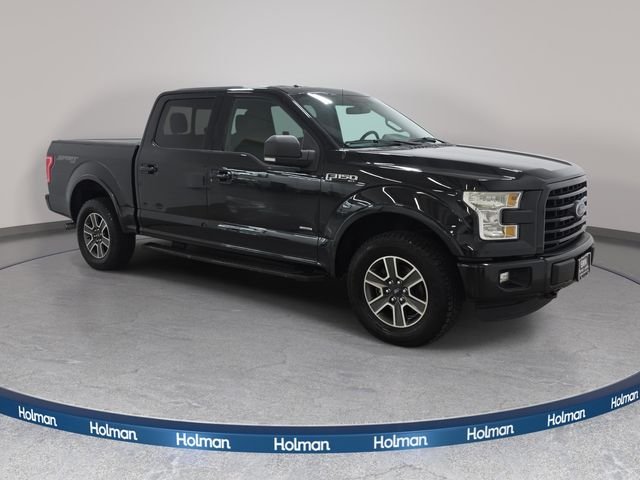 Used 2015 Tuxedo Black Metallic Ford XLT image 4