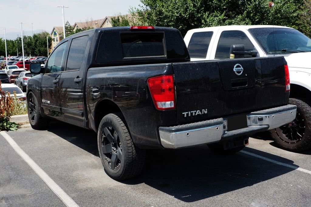 Used 2012 Black Nissan SV image 4