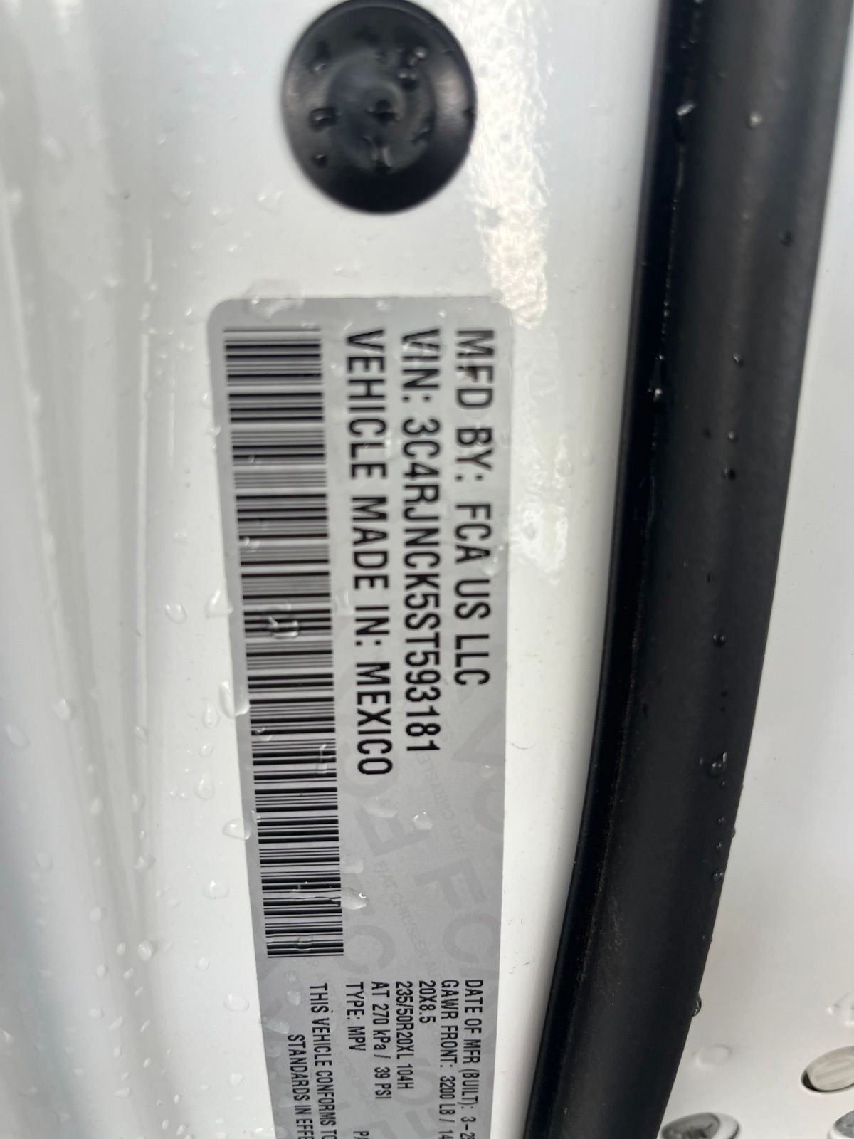 Used 2025 White Jeep Limited image 26