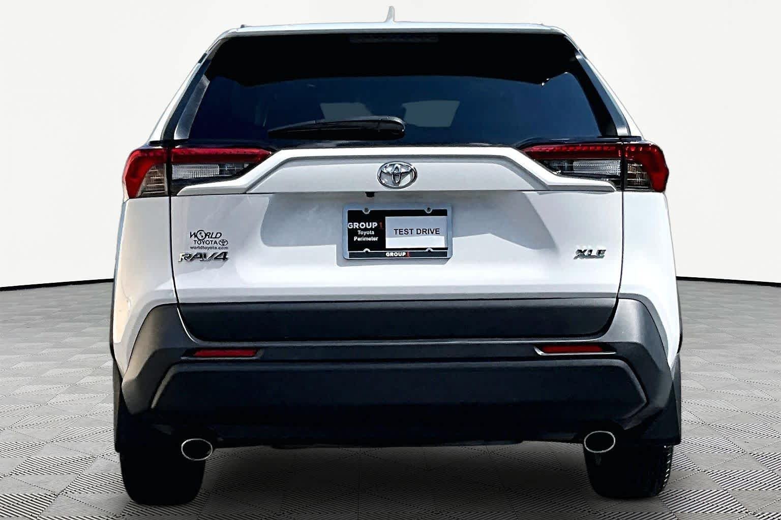 Used 2024 Ice Cap Toyota XLE image 5