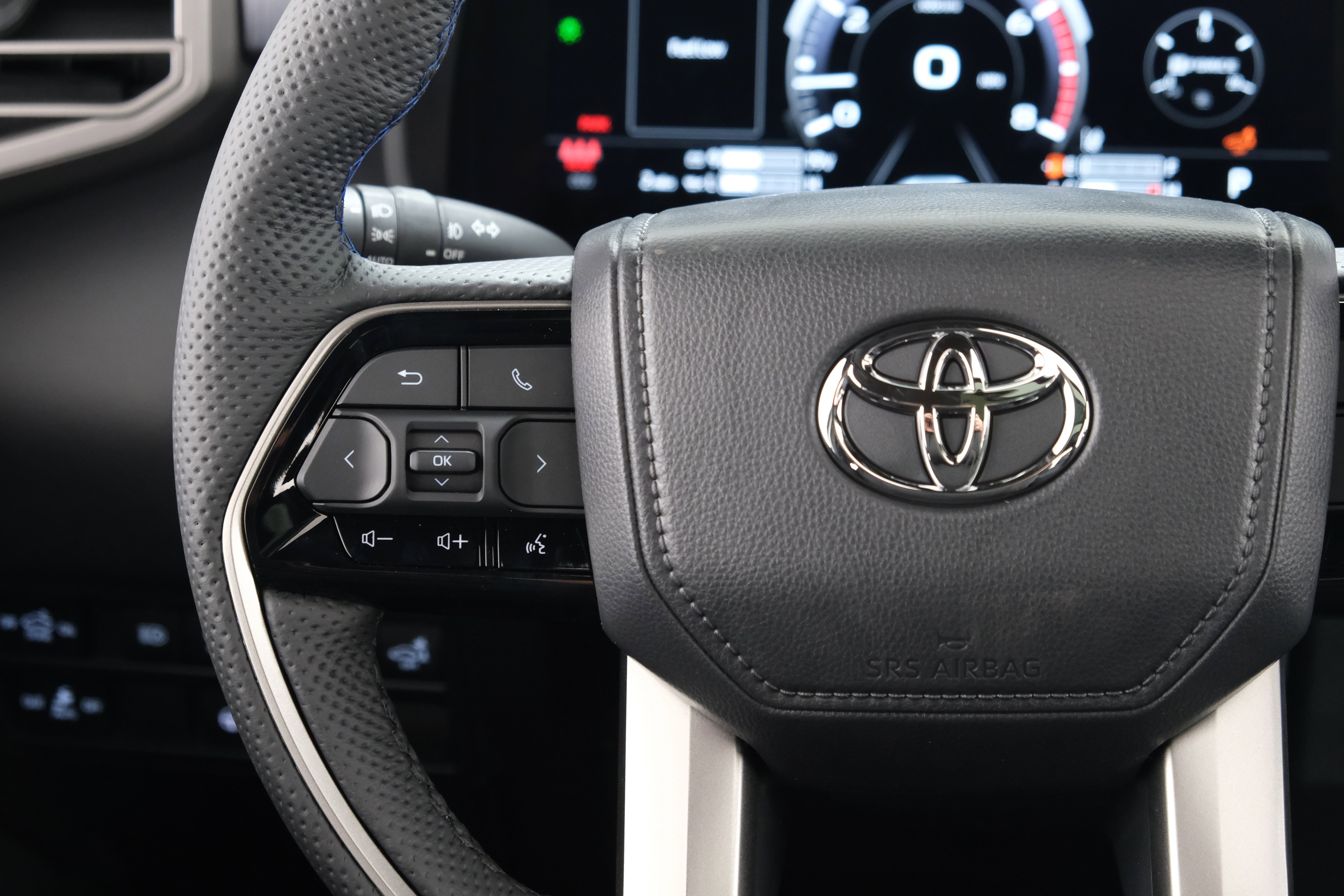 2026 Toyota Tundra Platinum - Photo 12