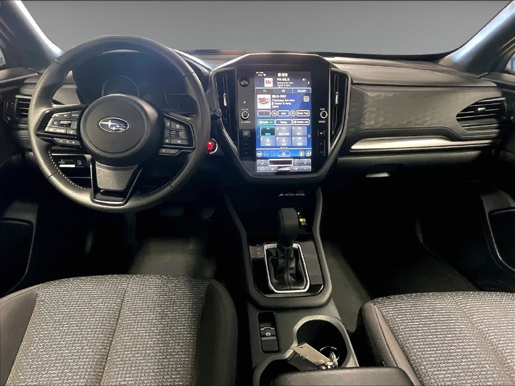 Used 2025 Ice Silver Metallic Subaru Premium image 21