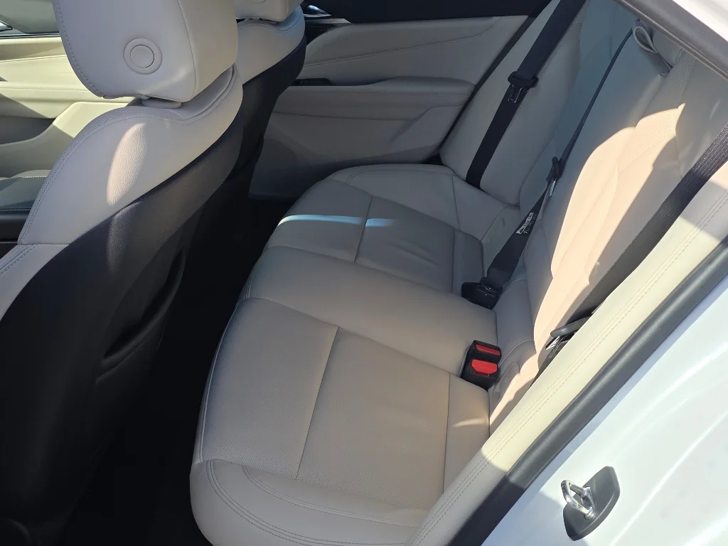 Used 2023 Crystal White Tricoat Cadillac Premium Luxury image 30