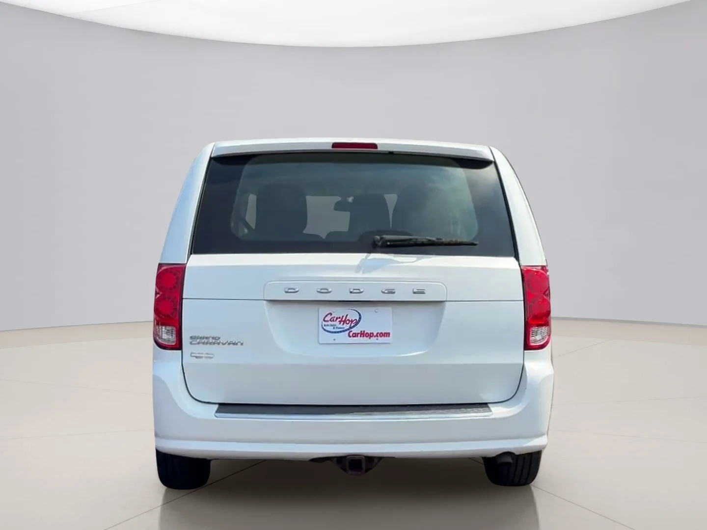 Used 2015 White Dodge SE image 4