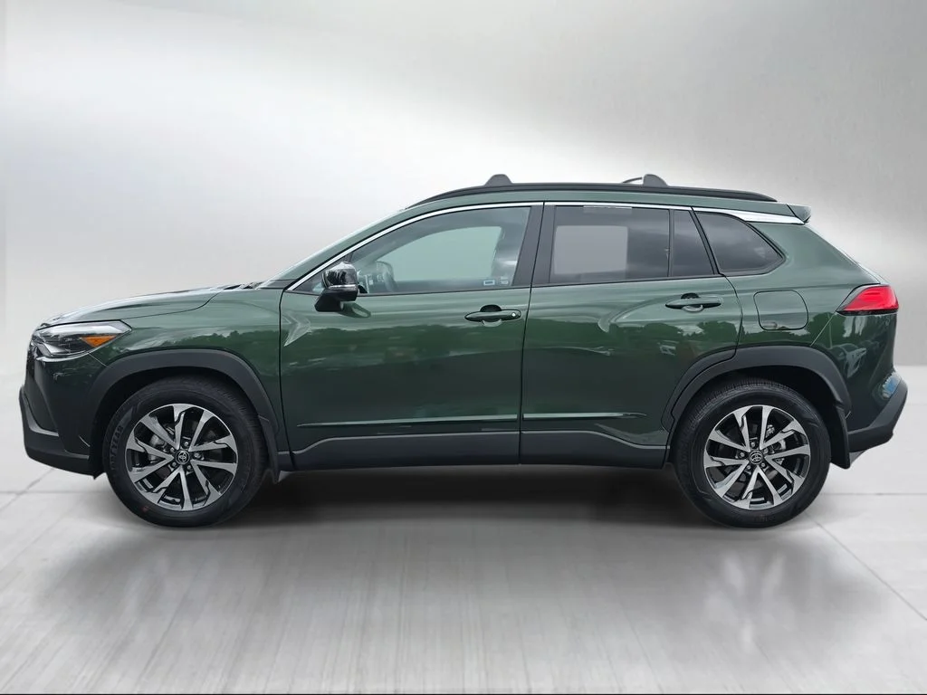 Used 2025 Cypress Toyota XLE image 6