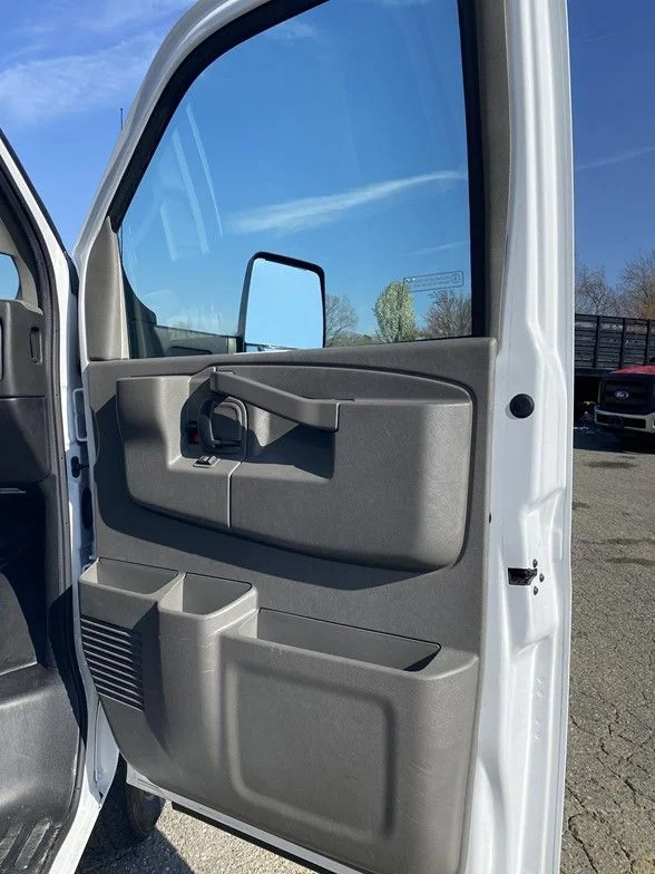 Used 2024 White Chevrolet Work Van image 35