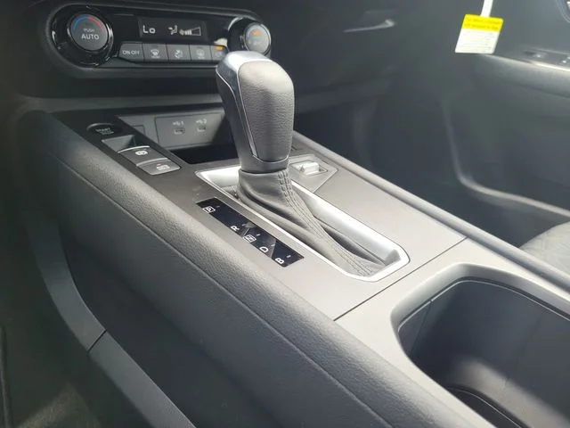 New 2026 Aspen White TriCoat / Super Black Two-tone Nissan SV image 20