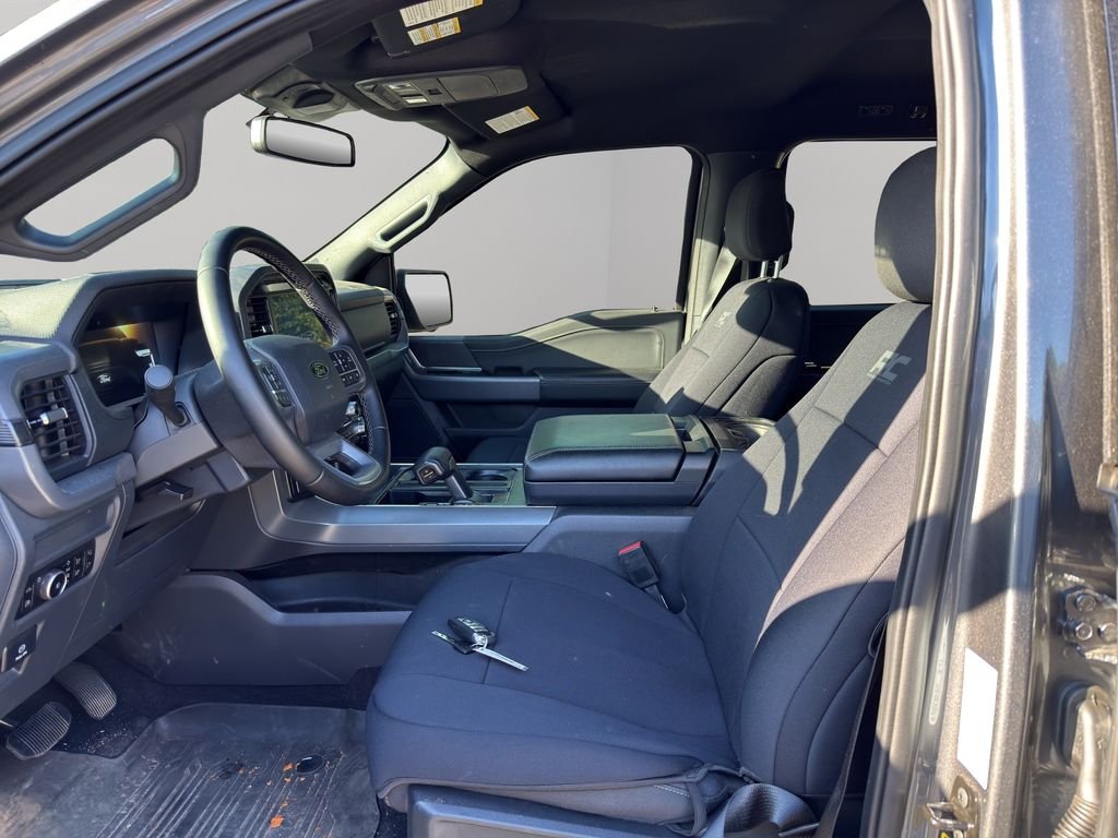 Used 2025 Carbonized Gray Metallic Ford XLT image 4