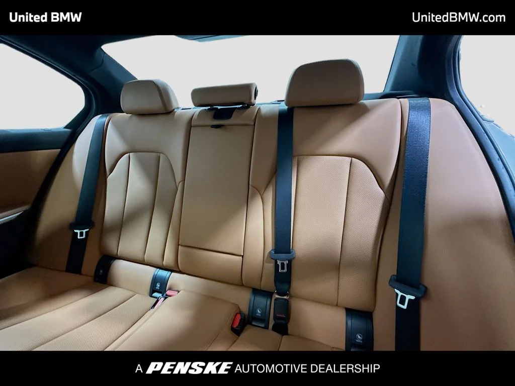 2024 BMW 3 Series 330i - Photo 13