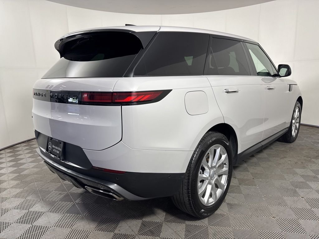 Used 2025 Borasco Grey Metallic Land Rover SE image 6