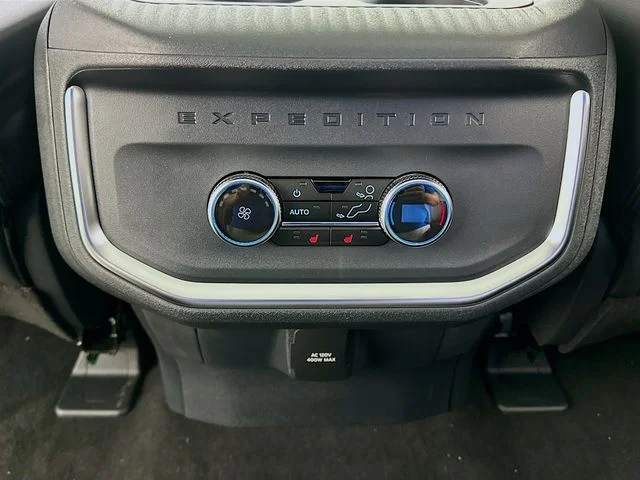 New 2026 Ford Expedition Platinum