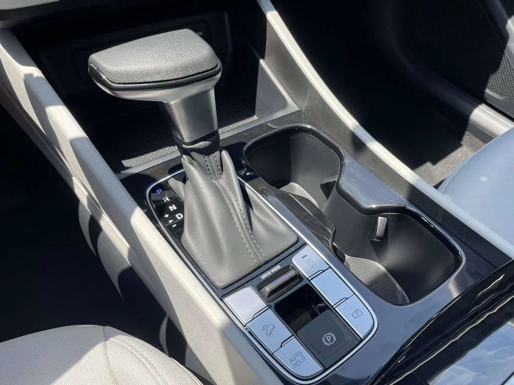 New 2026 Blue Hyundai SE image 21