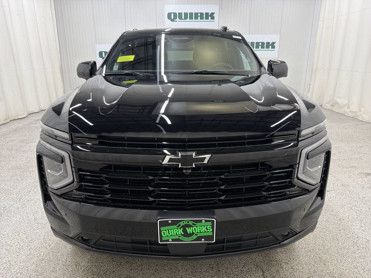 2027 Chevrolet Suburban RST - Photo 2