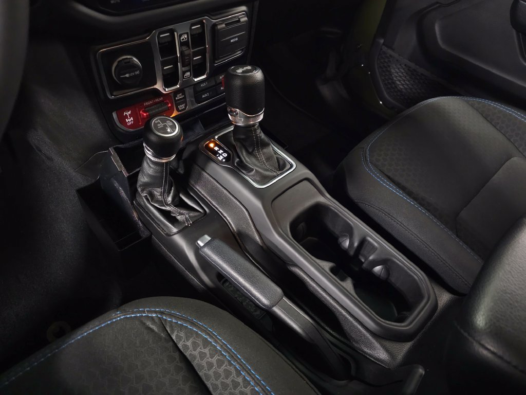 Used 2024 Green Jeep Rubicon 4xe image 33