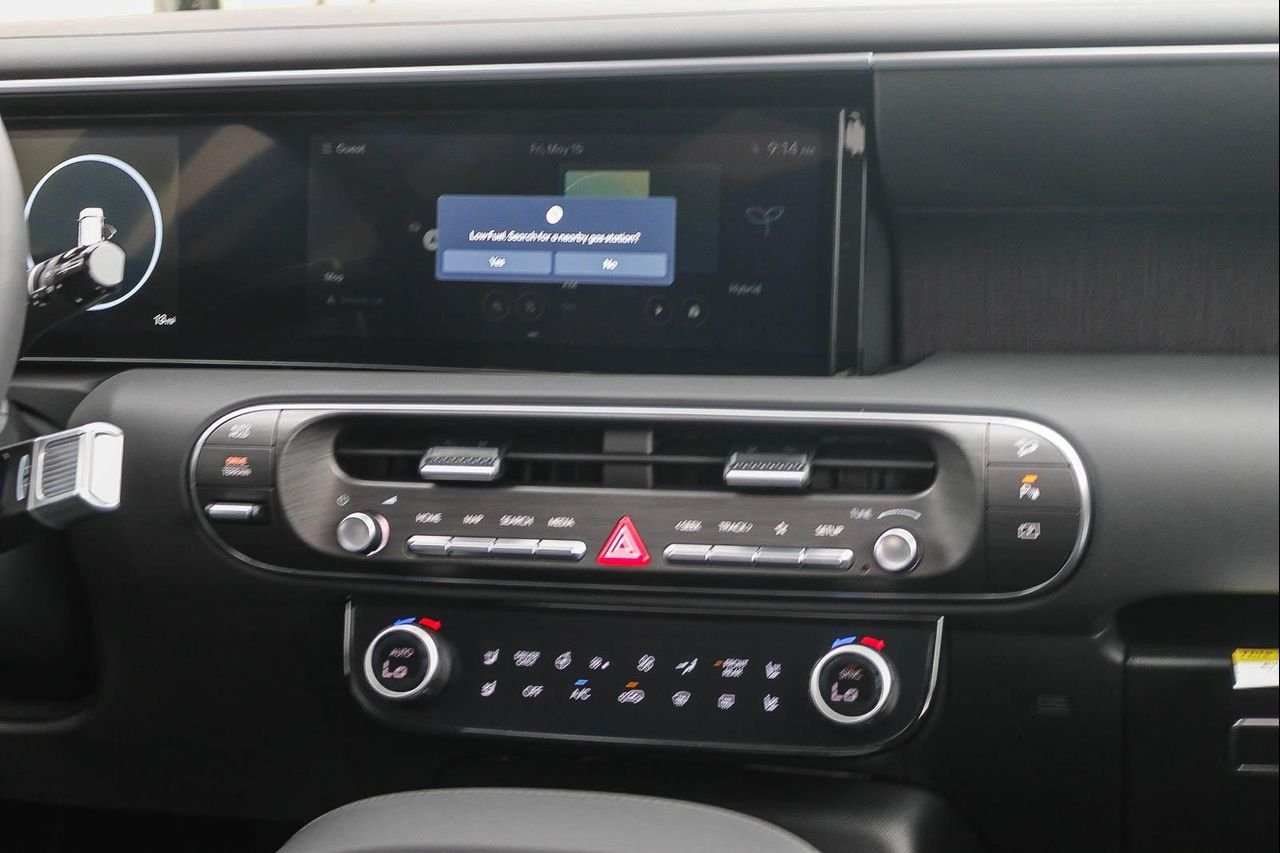 New 2026 Silver Hyundai SEL Premium image 40