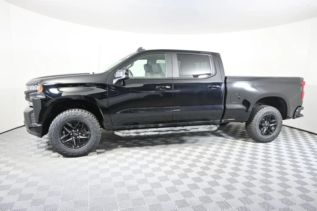 Used 2020 Chevrolet Silverado 1500 LT Trail Boss with VIN 1GCPYFEL8LZ348108 for sale in Forest Lake, Minnesota