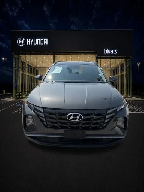 Used 2024 Gray Hyundai SEL Convenience image 1