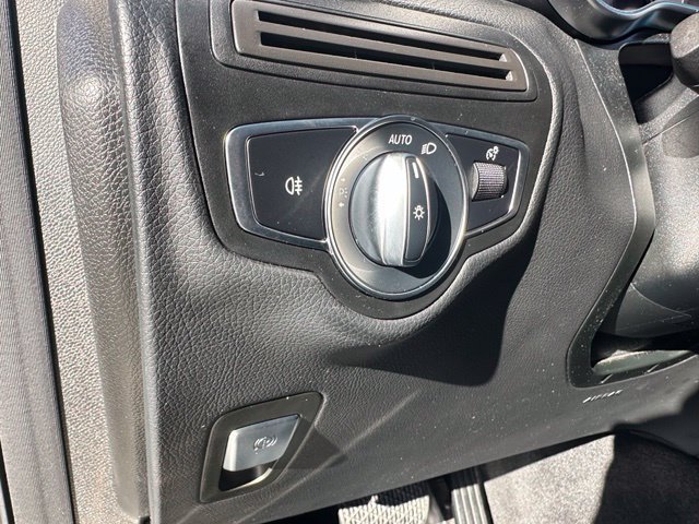 Used 2020 Gray Mercedes-Benz GLC 300 image 15