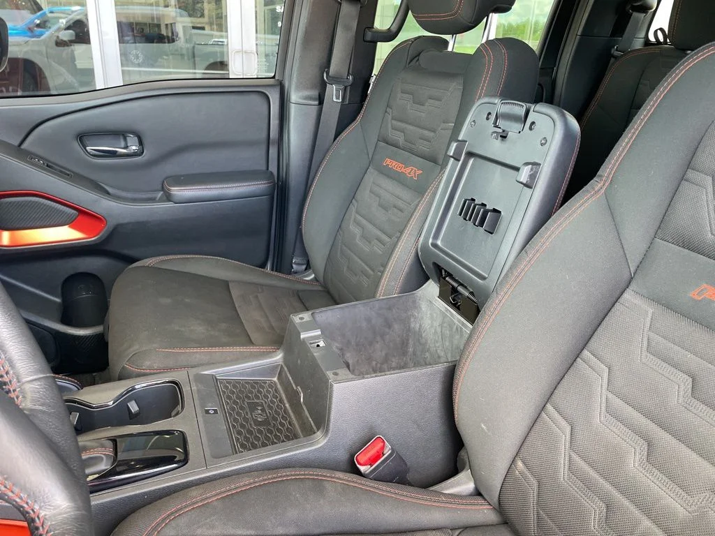 Used 2023 White Nissan PRO-4X image 21