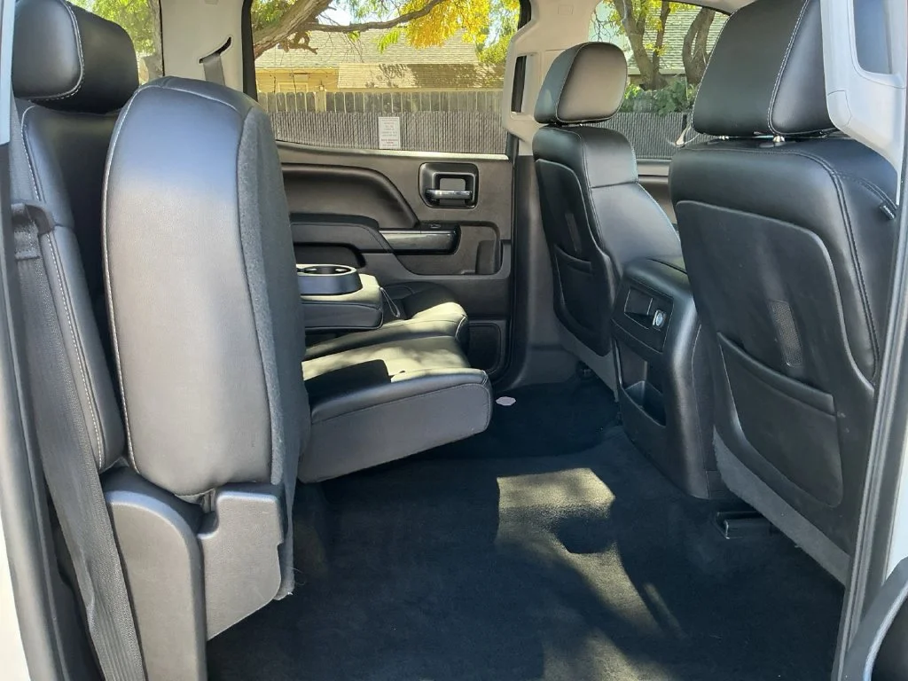Used 2014 Silver GMC SLT image 27