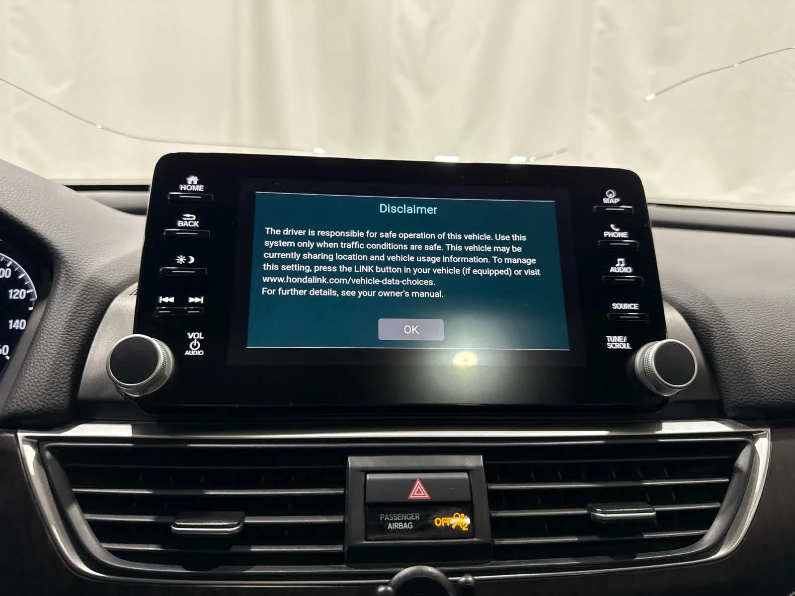 Used 2018 Black Honda EX-L image 26