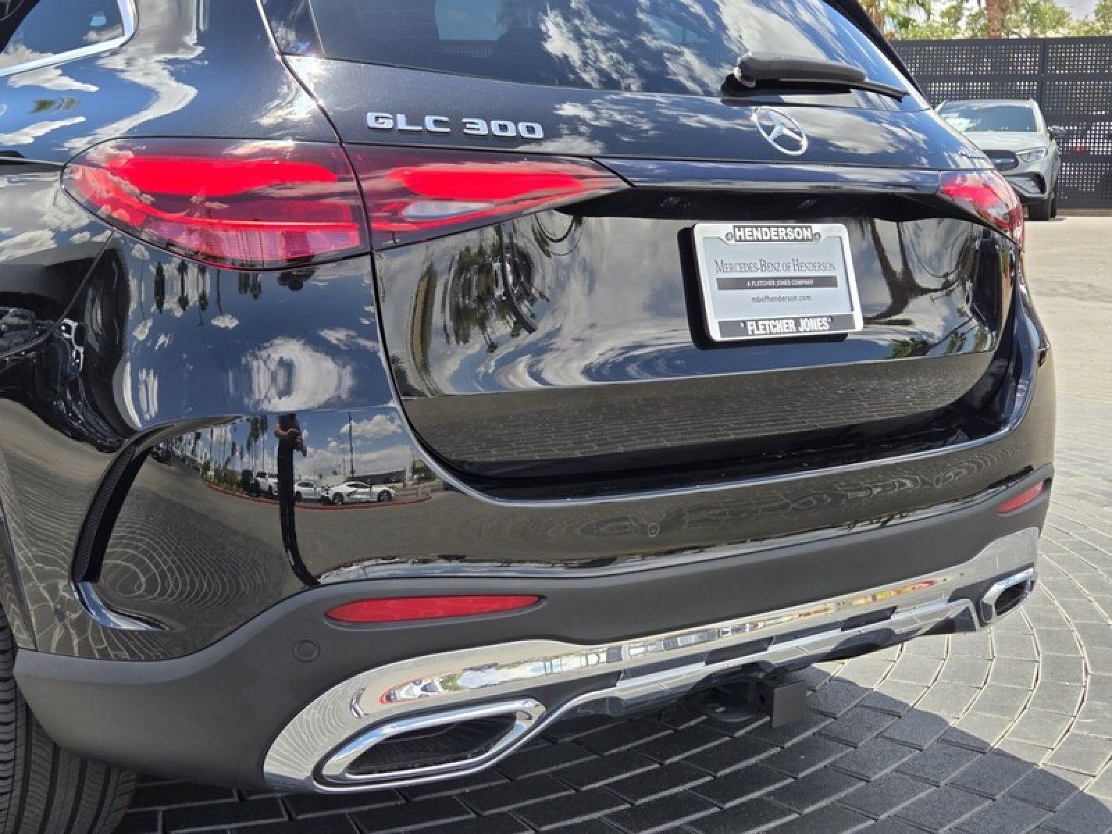 Certified Used 2024 Obsidian Black Metallic Mercedes-Benz GLC 300 image 4