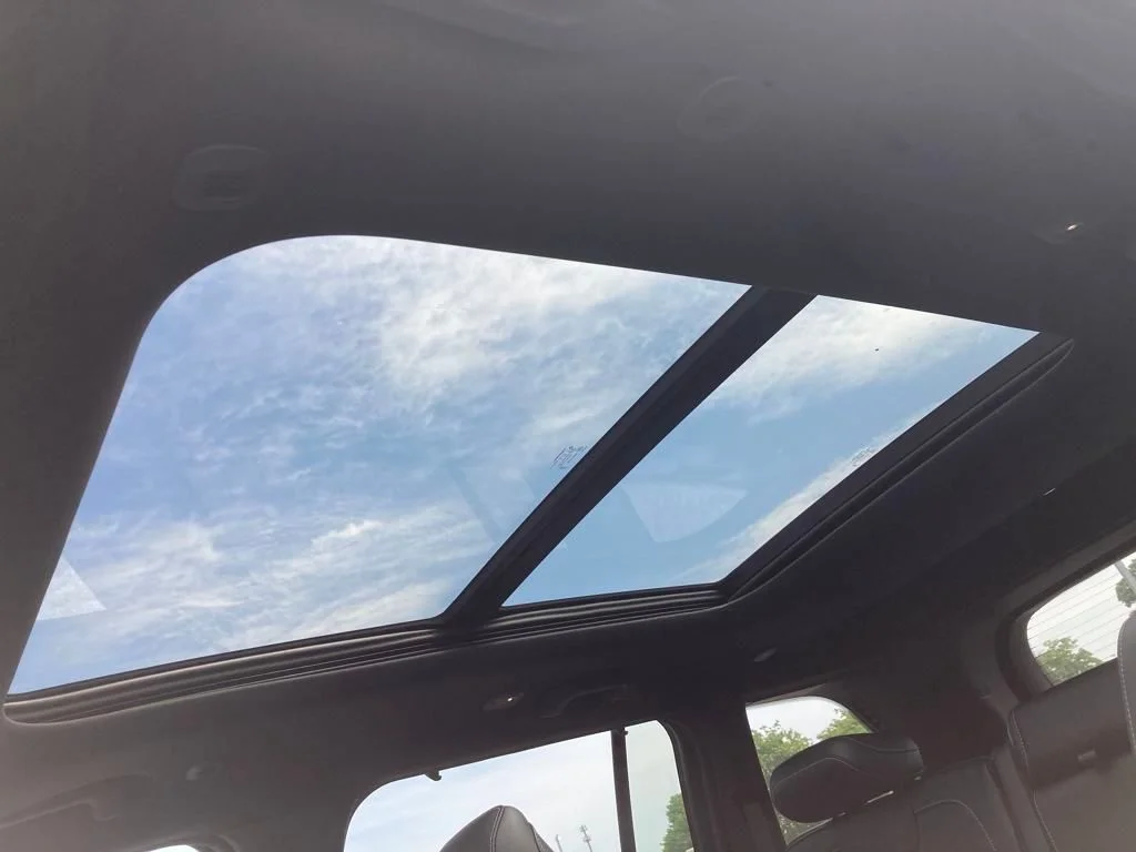 New 2024 Midnight Sky Jeep 4xe image 16