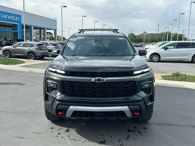 New 2026 Mosaic Black Metallic Chevrolet Z71 image 29