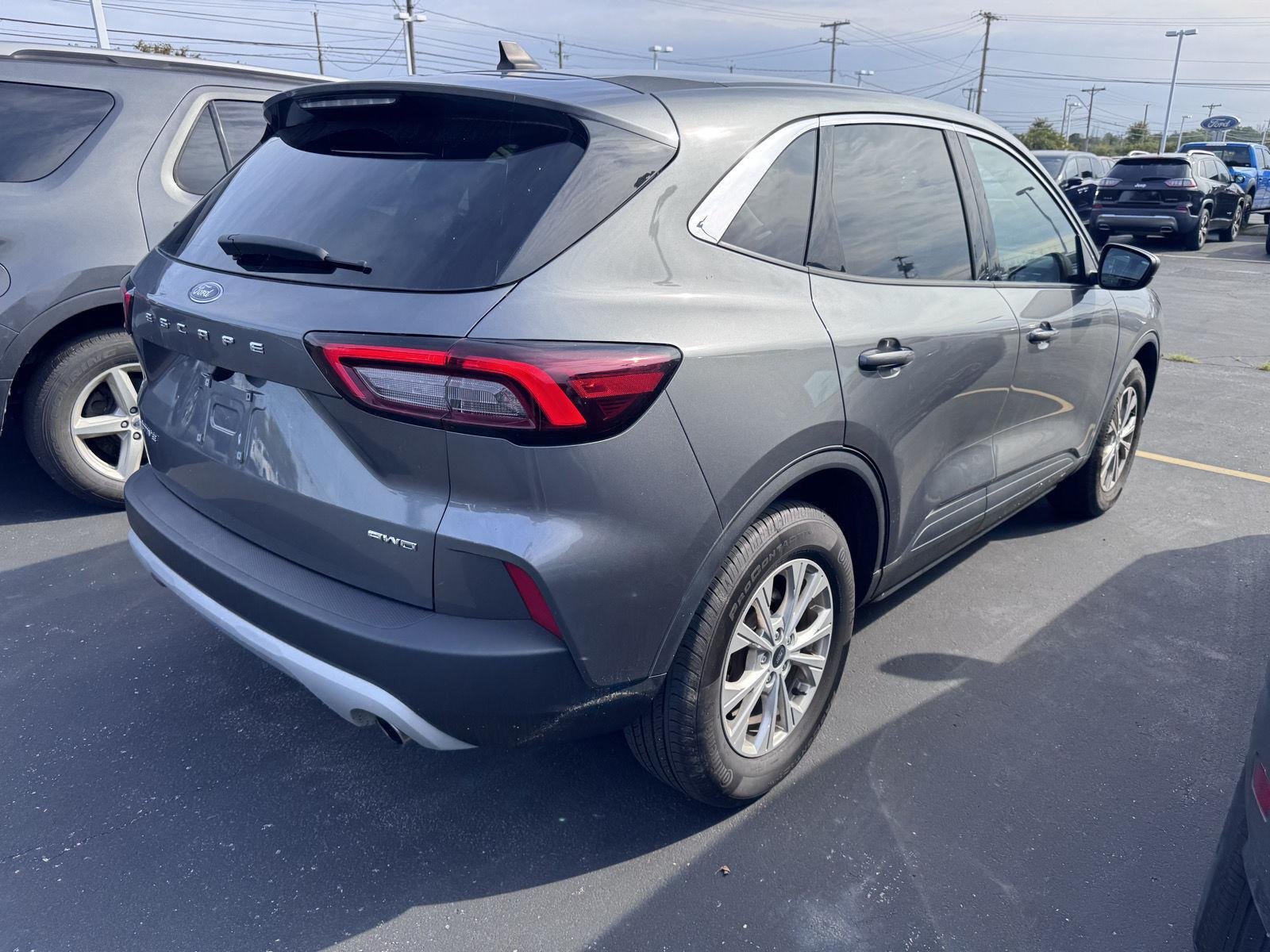 Used 2023 Carbonized Gray Ford Active image 4