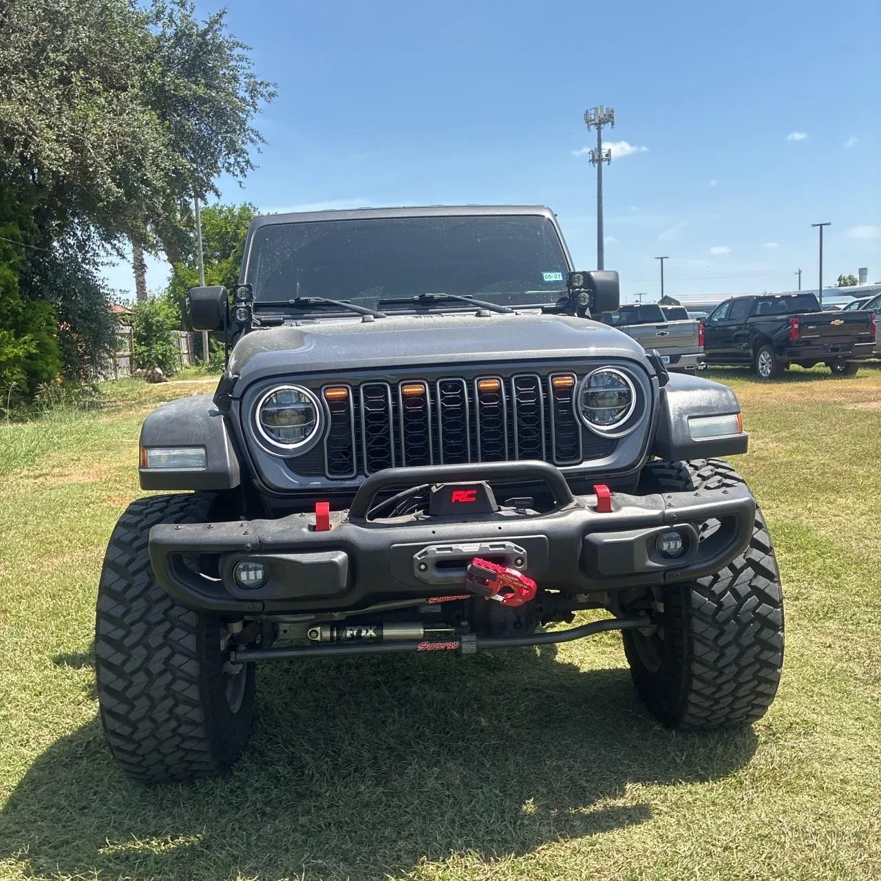 Used 2020 GRAY Jeep Sport S image 8