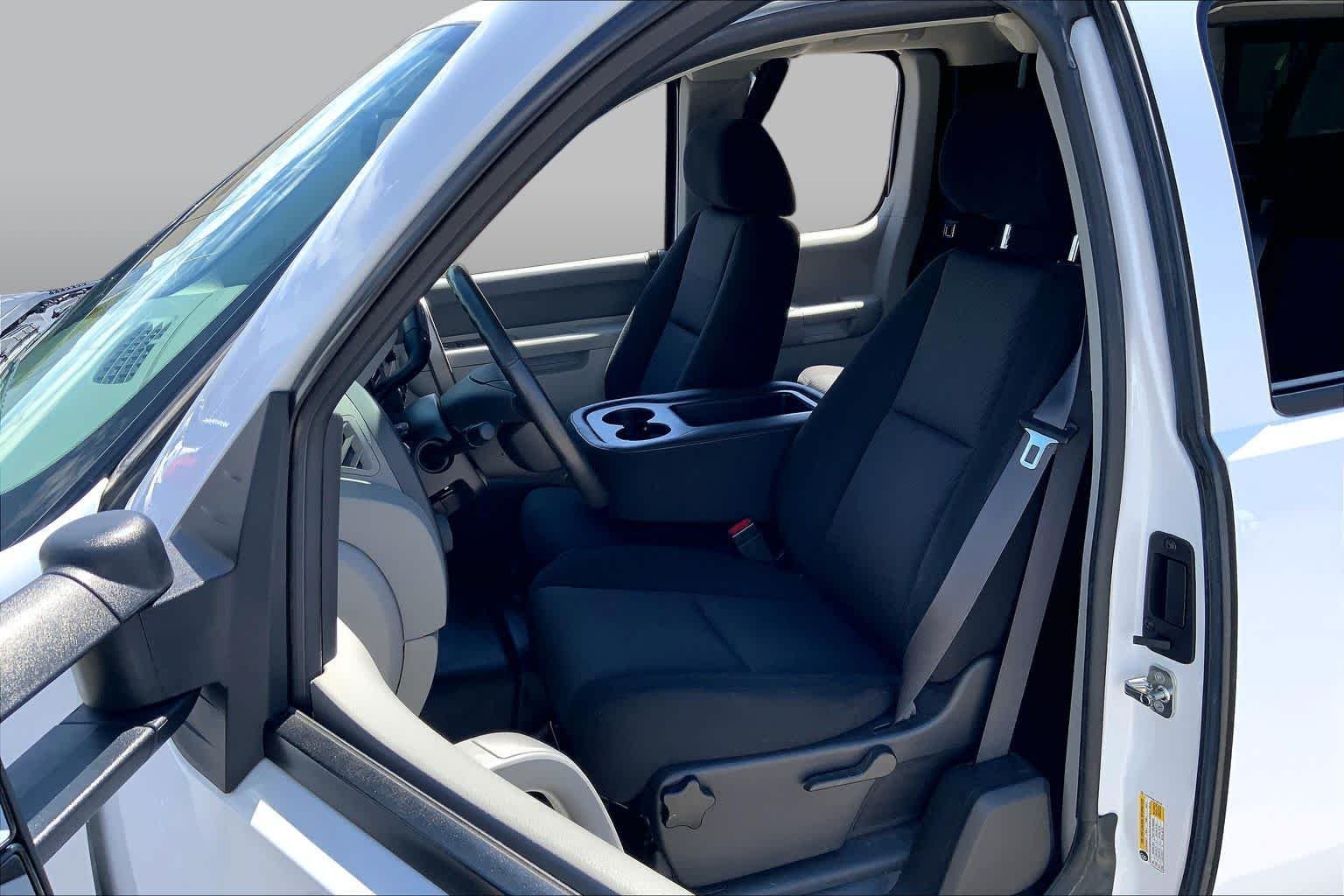 Used 2013 Summit White Chevrolet Work Truck image 7
