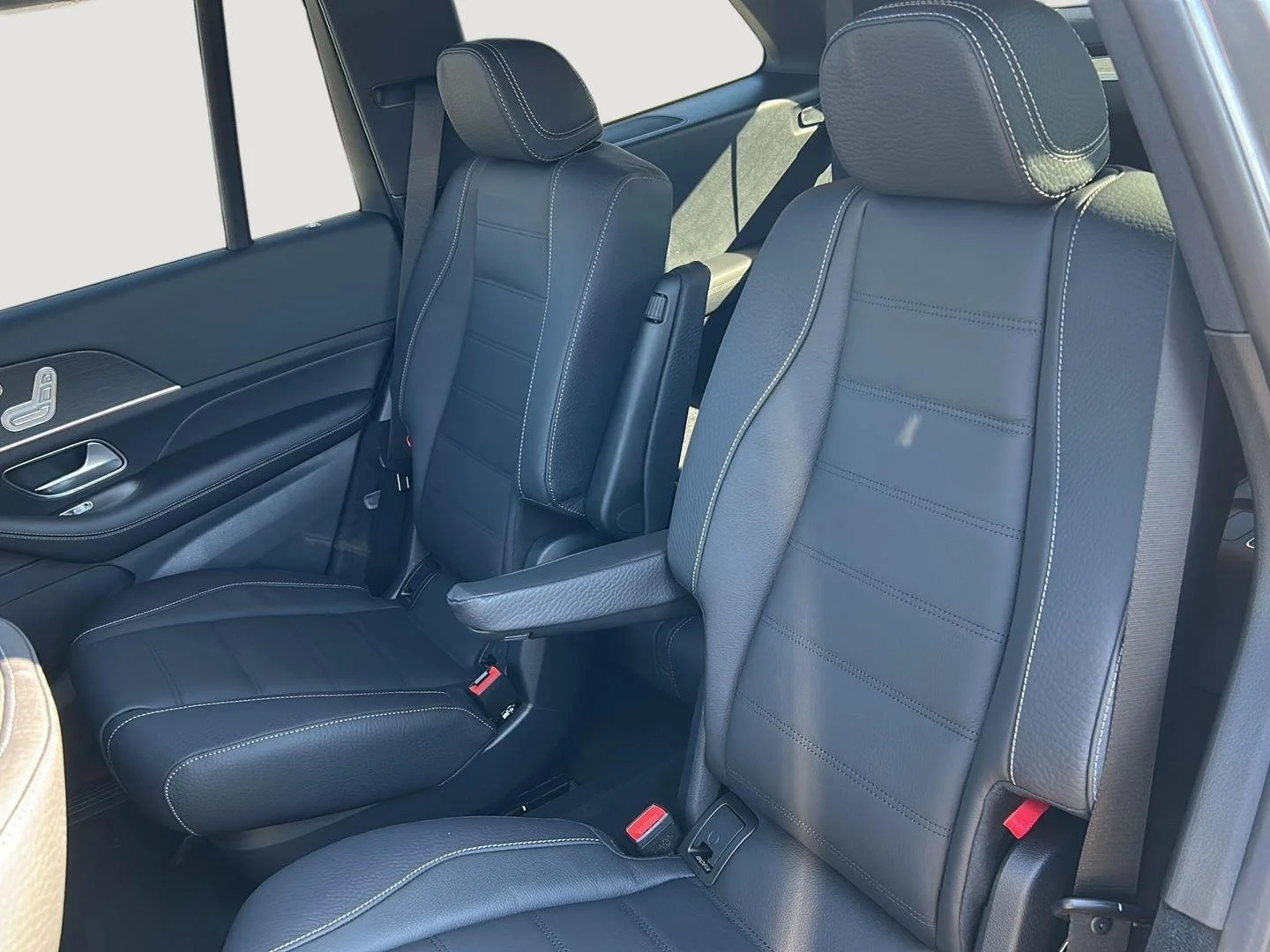 New 2026 Selenite Grey Metallic Mercedes-Benz GLS 580 image 28