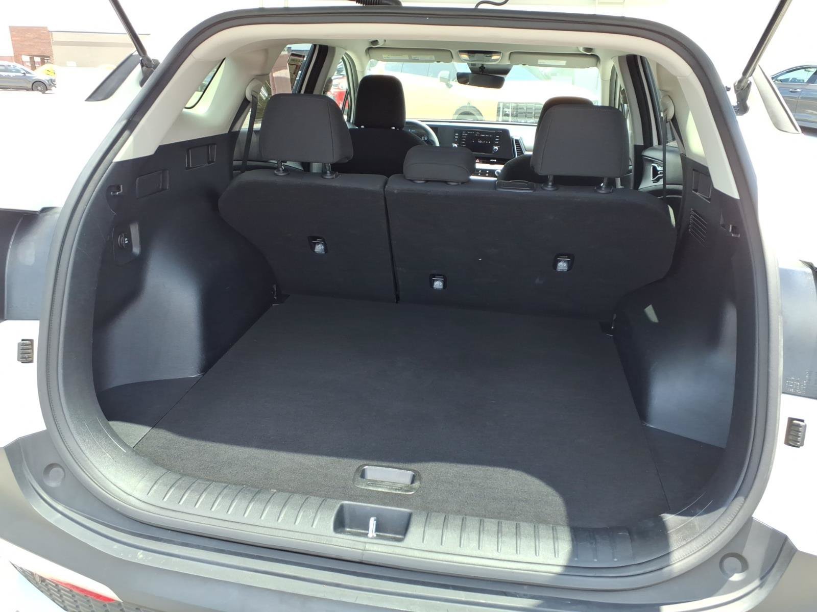 Certified Used 2024 Snow White Pearl Kia LX image 22