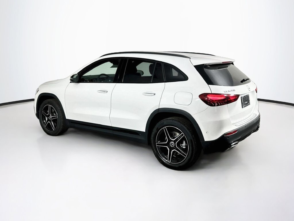 New 2026 Polar White Mercedes-Benz GLA 250 image 36