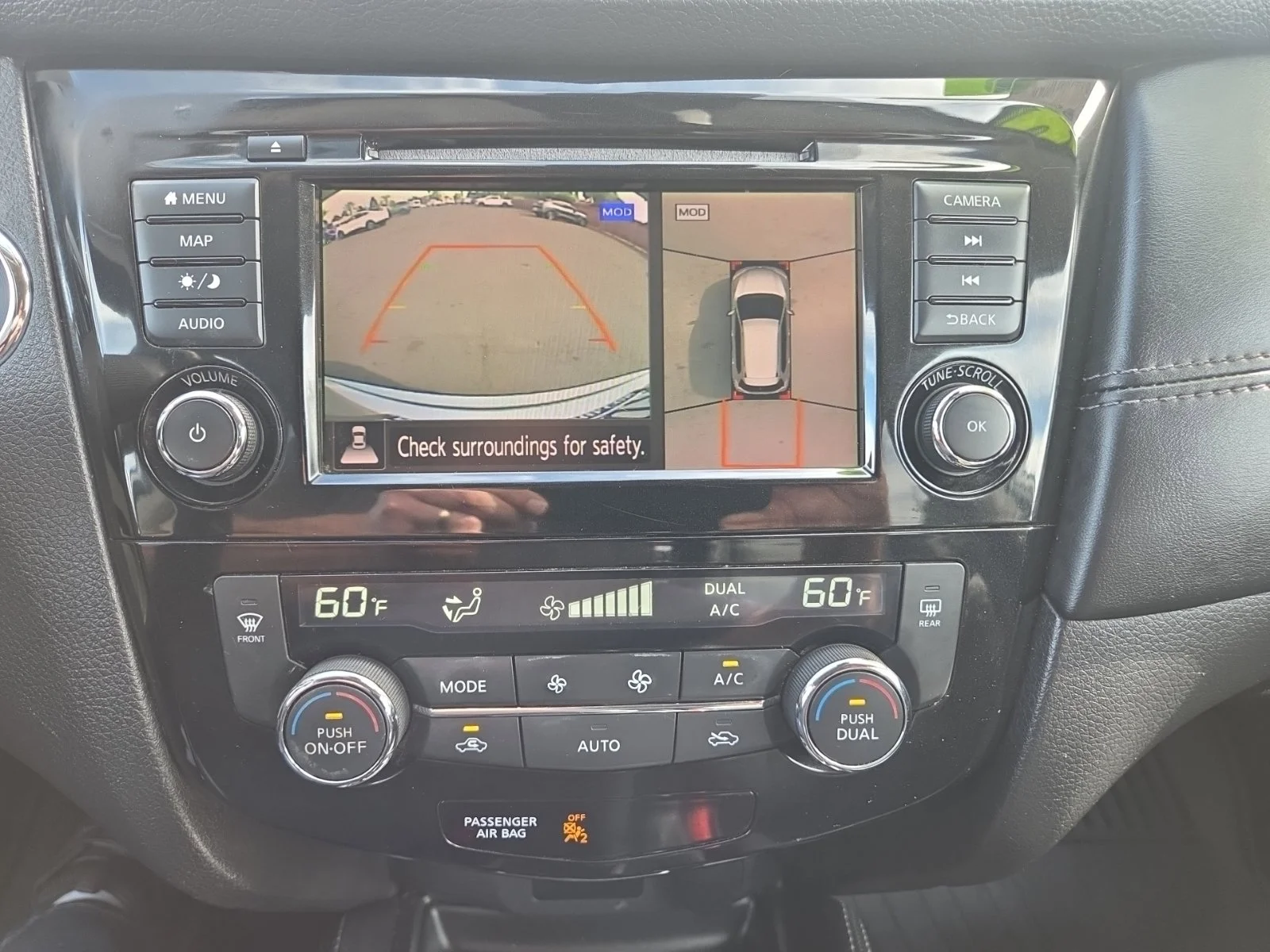 Certified Used 2018 Brilliant Silver Nissan SL image 22