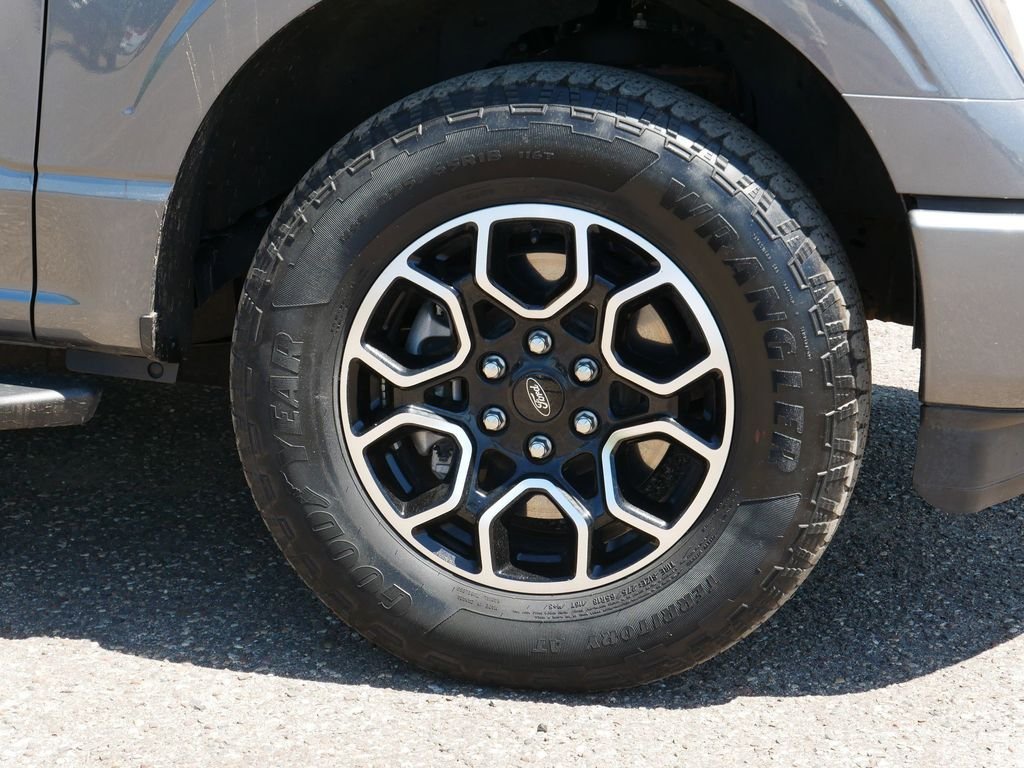 Certified Used 2022 Gray Ford XLT image 7