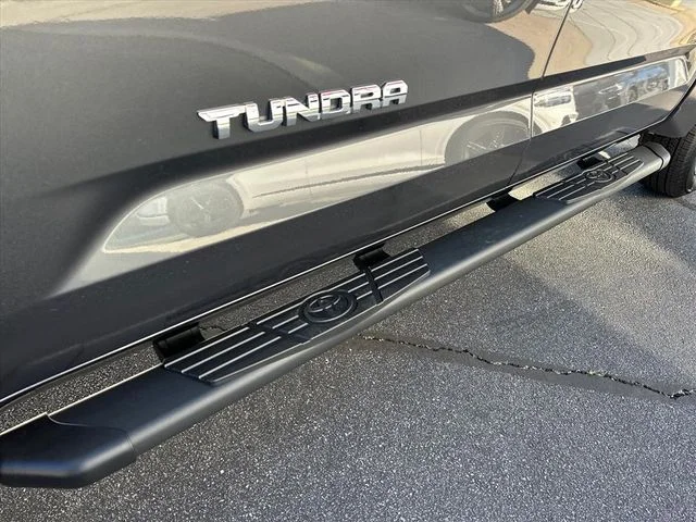 2026 Toyota Tundra Limited - Photo 9